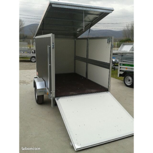 Kastenanhänger 207×132×143 cm 500/750 kg mit Ladefläche und Hubdach |